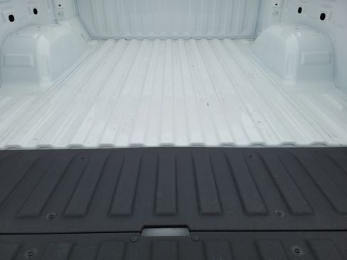 New 2026 GMC Sierra 1500 SLT w/ SLT Premium Package image 12