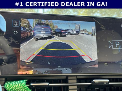 Certified 2025 Hyundai Kona SEL image 32