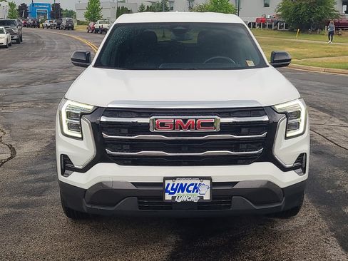 Used 2025 GMC Terrain Elevation AWD/4WD image 7