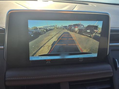 Used 2022 GMC Yukon SLT image 4