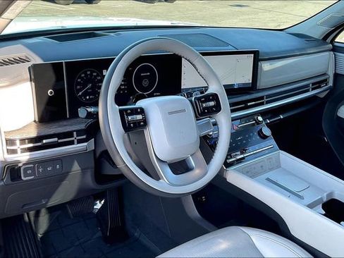 Used 2024 Hyundai Santa Fe Calligraphy image 14