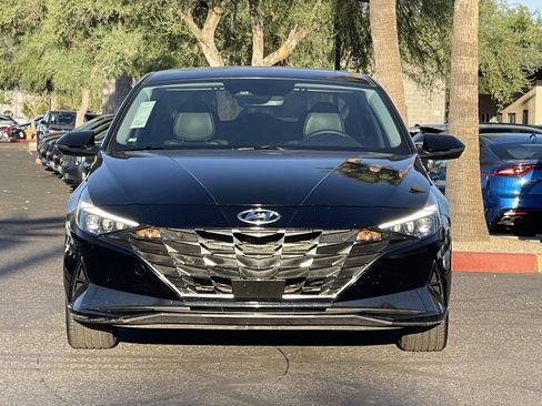 Used 2023 Hyundai Elantra Limited FWD image 9