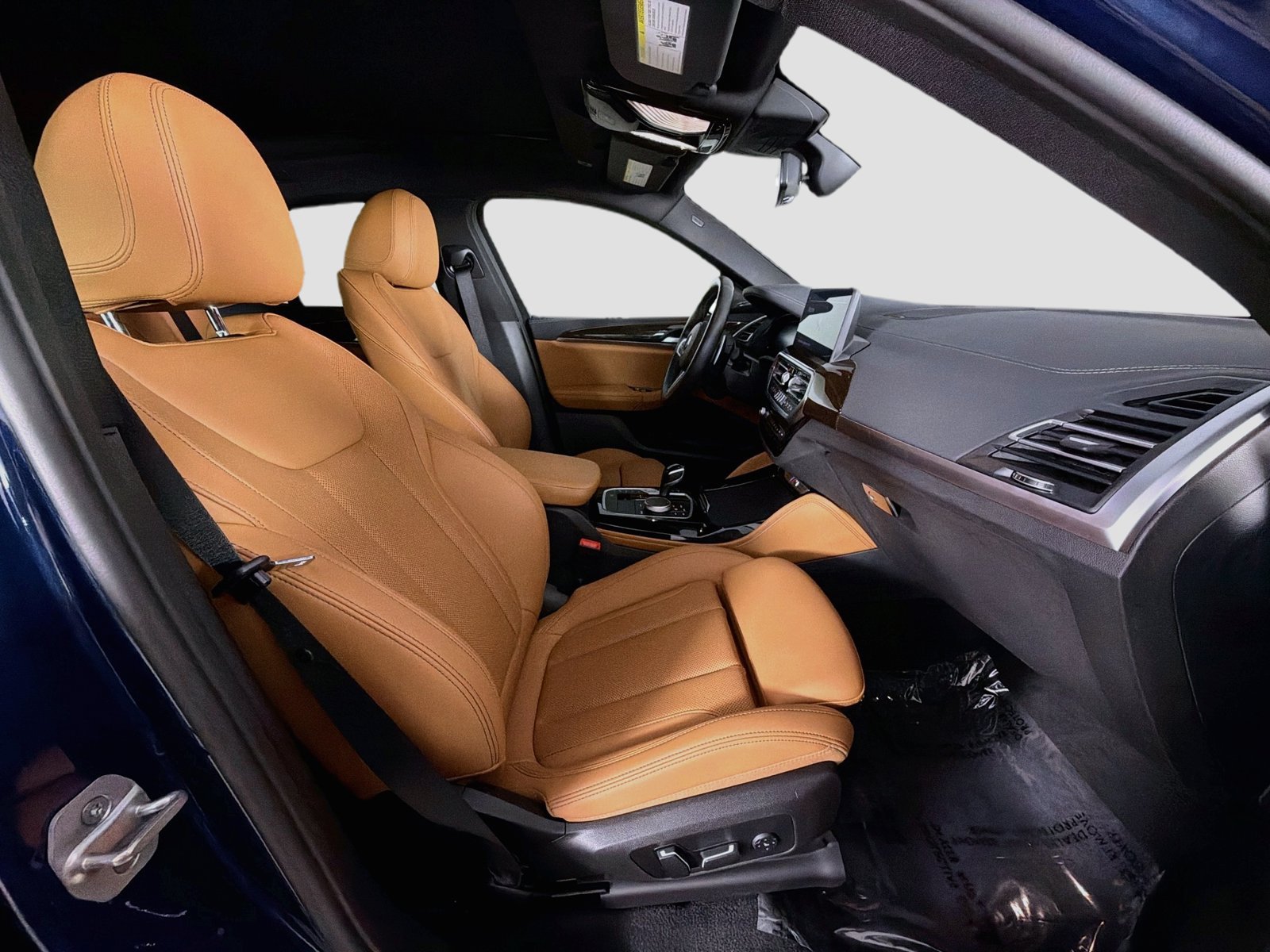 Certified 2025 BMW X4 M40i w/ Premium Package AWD/4WD image 30