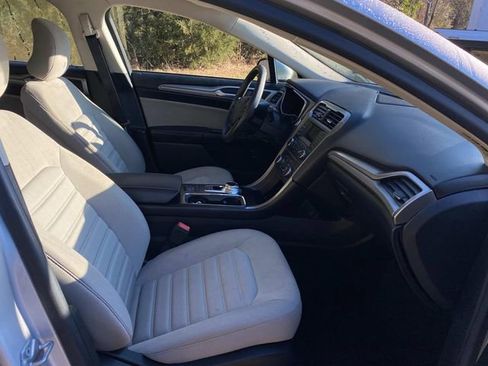 Used 2018 Ford Fusion S image 35