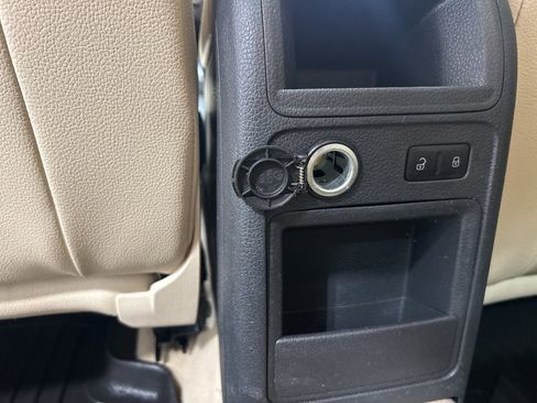 Used 2014 Volkswagen Jetta SE image 24