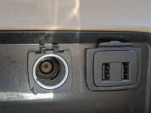 Used 2018 GMC Yukon SLT w/ Open Road Package image 26