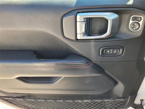 Certified 2018 Jeep Wrangler Unlimited Rubicon image 23