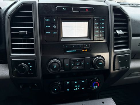 Used 2019 Ford F250 XL w/ Power Equipment Group image 24