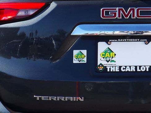 Used 2018 GMC Terrain SLE w/ Driver Convenience Package image 19