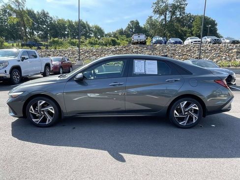 Certified 2025 Hyundai Elantra Sport FWD image 6