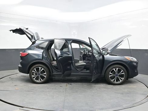 Used 2022 Ford Escape SE w/ SE Sport Appearance Package AWD/4WD image 53