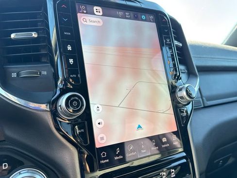 Used 2025 RAM 1500 Laramie image 19