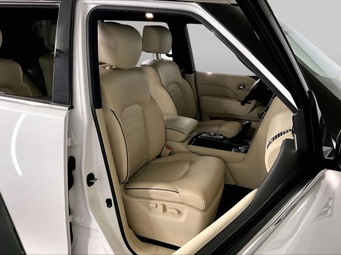 Used 2022 INFINITI QX80 Sensory w/ Cargo Package AWD/4WD image 7