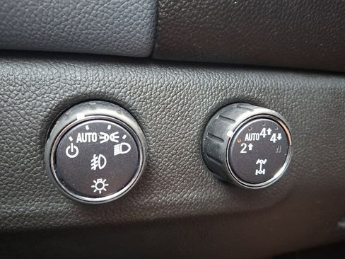 Used 2021 Chevrolet Colorado Z71 AWD/4WD image 25