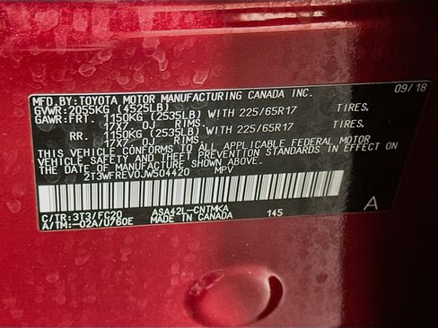 Used 2018 Toyota RAV4 XLE FWD image 12