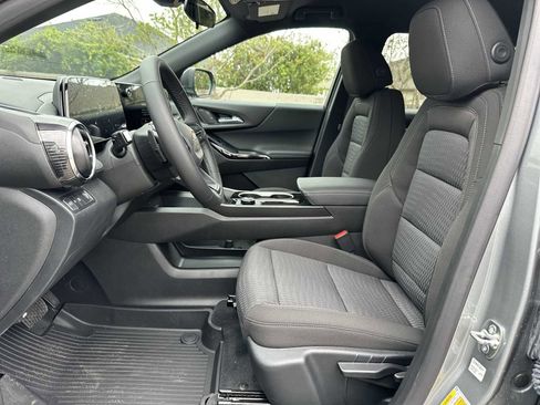 New 2026 Chevrolet Equinox LT image 16