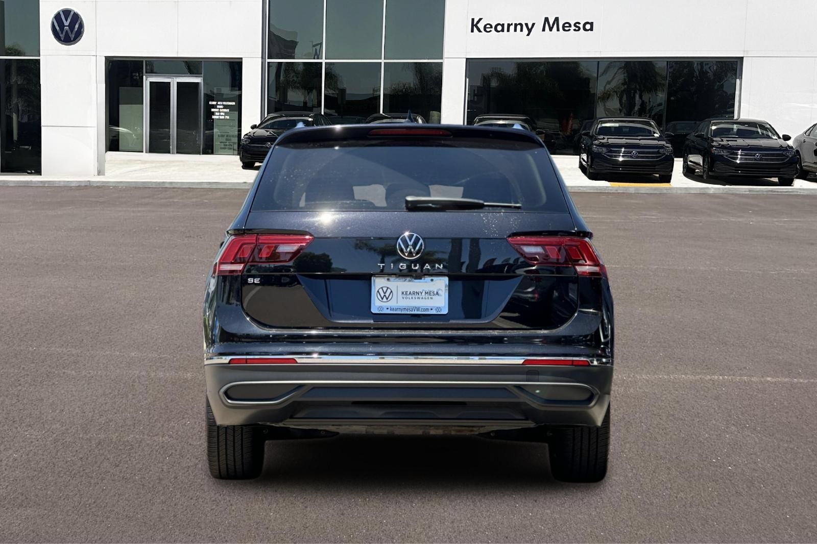 Used 2024 Volkswagen Tiguan SE FWD image 5