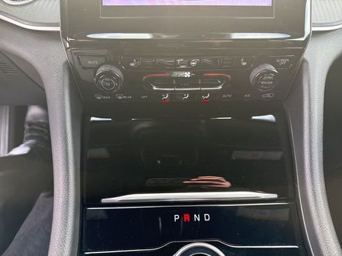 Used 2024 Jeep Grand Cherokee Altitude image 18