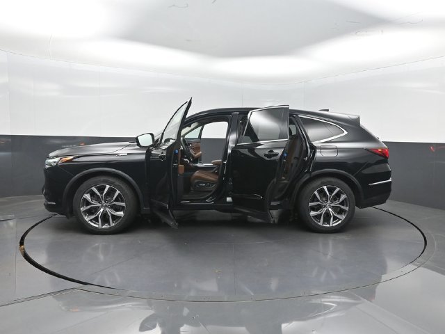 Used 2023 Acura MDX w/ Technology Package FWD image 42