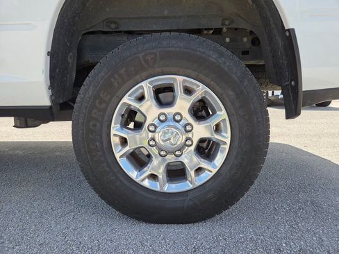 Used 2023 RAM 2500 Laramie AWD/4WD image 15