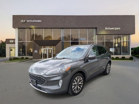 Used 2020 Ford Escape Titanium AWD/4WD image 7