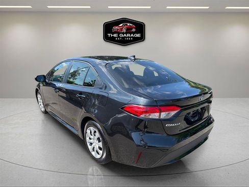 Used 2021 Toyota Corolla LE w/ Carpet Mat Package (TMS) FWD image 3