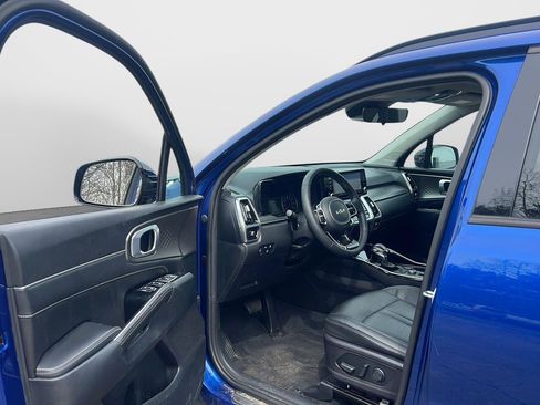 Used 2022 Kia Sorento SX image 16