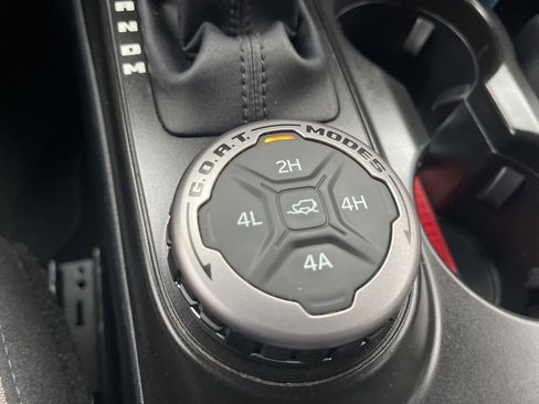 Used 2022 Ford Bronco Wildtrak image 16