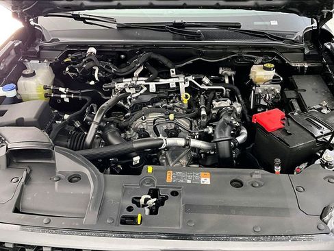 Used 2025 Ford Ranger Lariat w/ Trailer Tow Package image 13