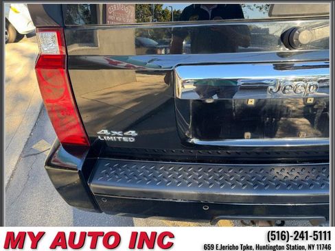 Used 2008 Jeep Commander Limited image 39