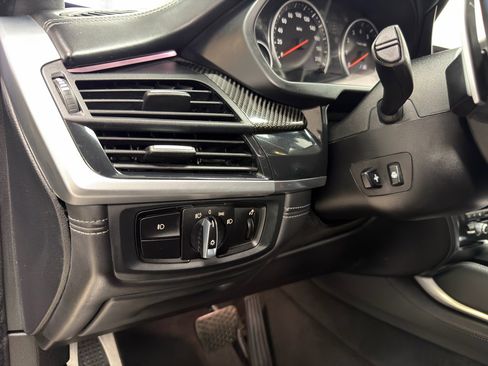 Used 2015 BMW X5 M AWD 4dr w/ Premium Package image 16