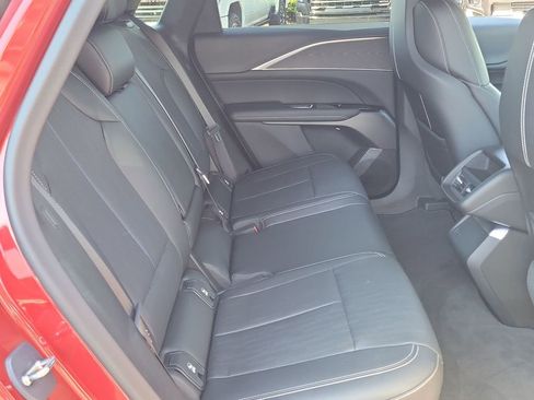 Certified 2024 Cadillac Lyriq Luxury image 25