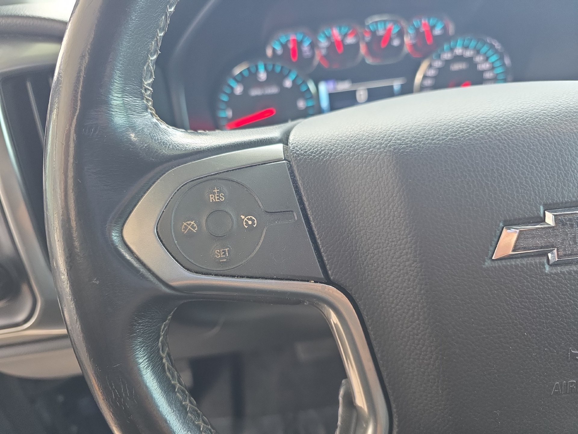 Used 2018 Chevrolet Silverado 1500 LT w/ All Star Edition AWD/4WD image 16