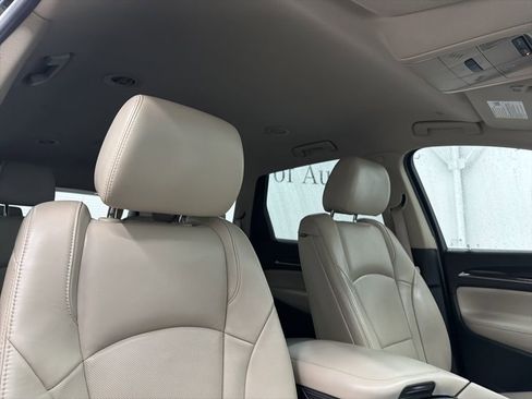 Used 2019 Buick Enclave Essence image 31
