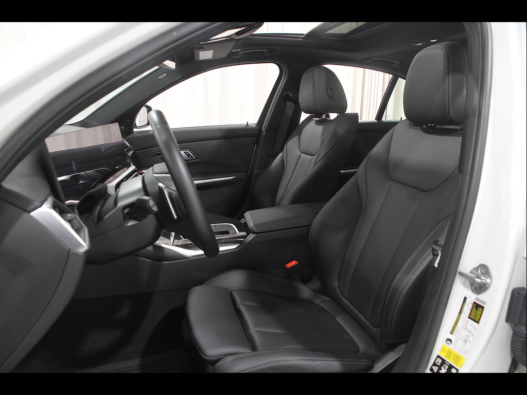 Used 2023 BMW 330i xDrive Sedan w/ Premium Package AWD/4WD image 5