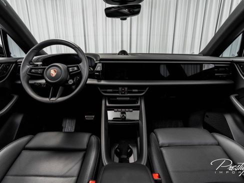 Used 2025 Porsche Macan 4S Electric image 35