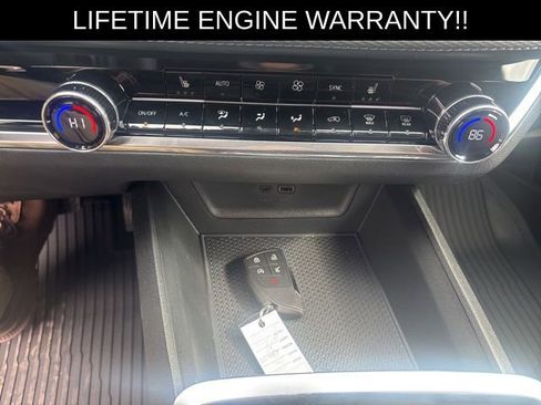 New 2026 Chevrolet Equinox LT w/ Convenience Package II image 18