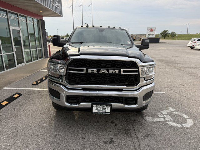 Used 2024 RAM 2500 Tradesman w/ Chrome Appearance Group AWD/4WD image 11