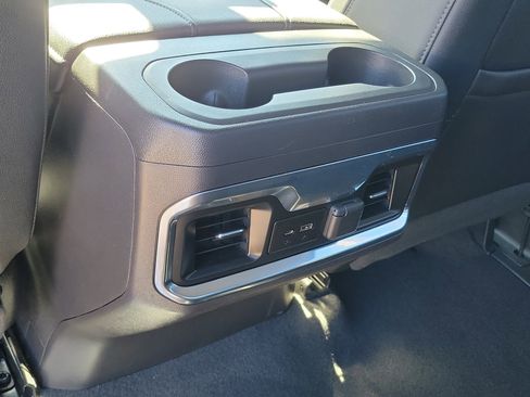 Used 2022 Chevrolet Silverado 1500 LTZ image 18