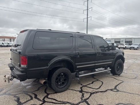 Used 2005 Ford Excursion Limited image 4