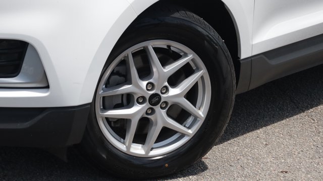 Used 2024 Ford Edge SEL AWD/4WD image 17