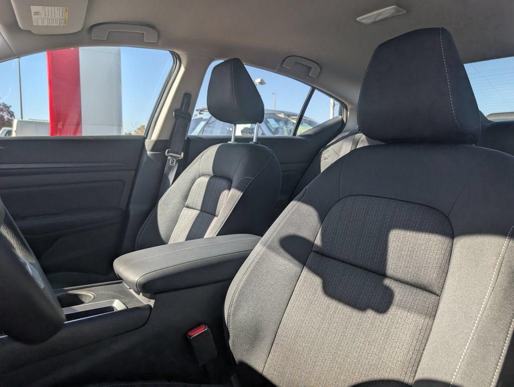 New 2026 Nissan Altima 2.5 SV FWD image 7