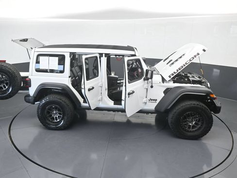 Used 2022 Jeep Wrangler Unlimited Rubicon w/ Xtreme Recon 35" Tire Package AWD/4WD image 72