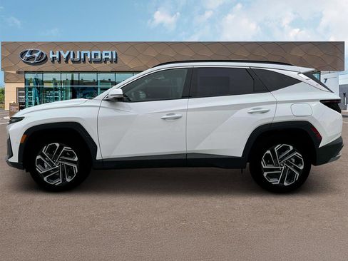 New 2025 Hyundai Tucson Limited image 3