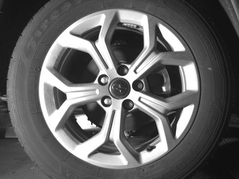 Used 2025 Jeep Compass Latitude AWD/4WD image 15
