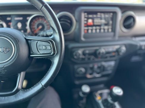 Used 2021 Jeep Wrangler Unlimited Sport image 8