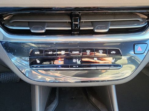 New 2026 Buick Envista Avenir image 27