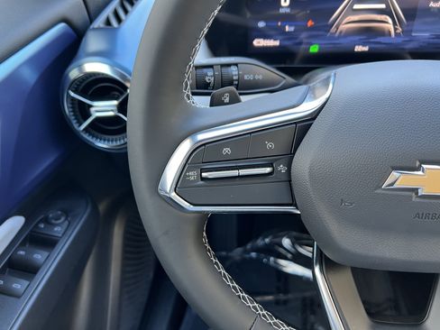 New 2026 Chevrolet Equinox EV LT image 27