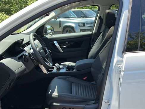 Used 2025 Land Rover Discovery Sport S AWD/4WD image 9