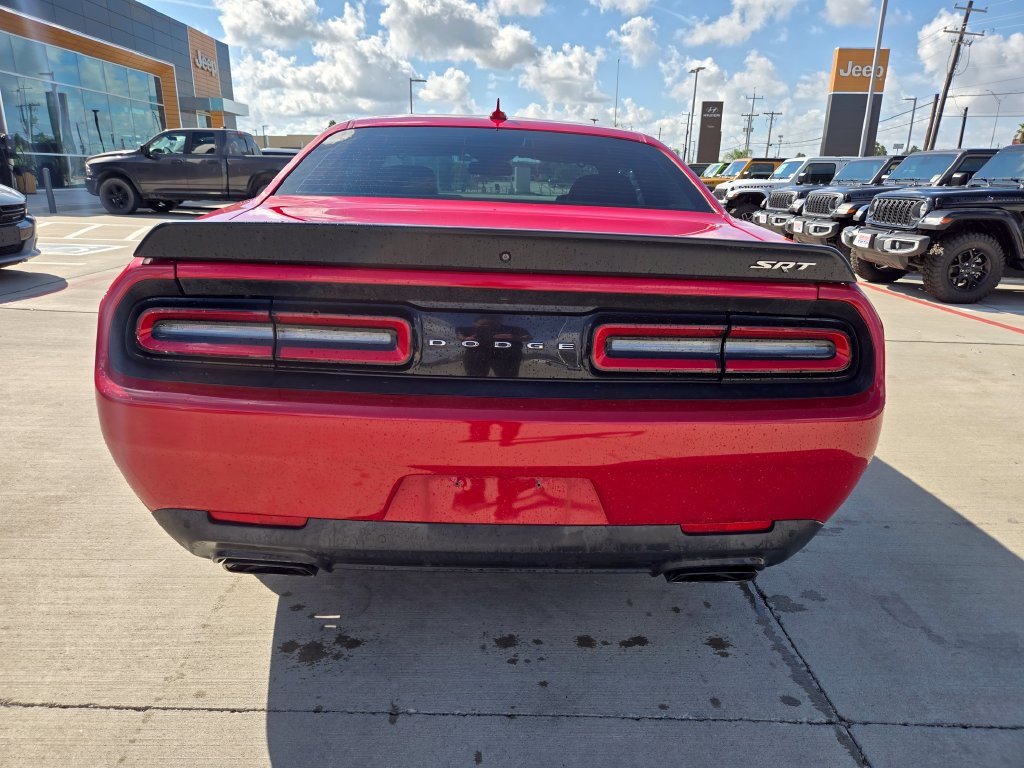 Used 2016 Dodge Challenger SRT Hellcat RWD image 4